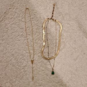 2 gold necklaces